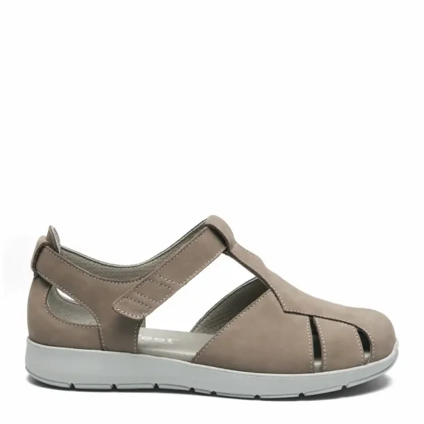 New Feet Lukket sandal med velcro Brun